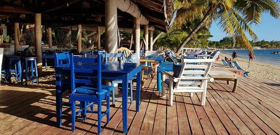 Sur La Plage Chez Cecile Restaurant